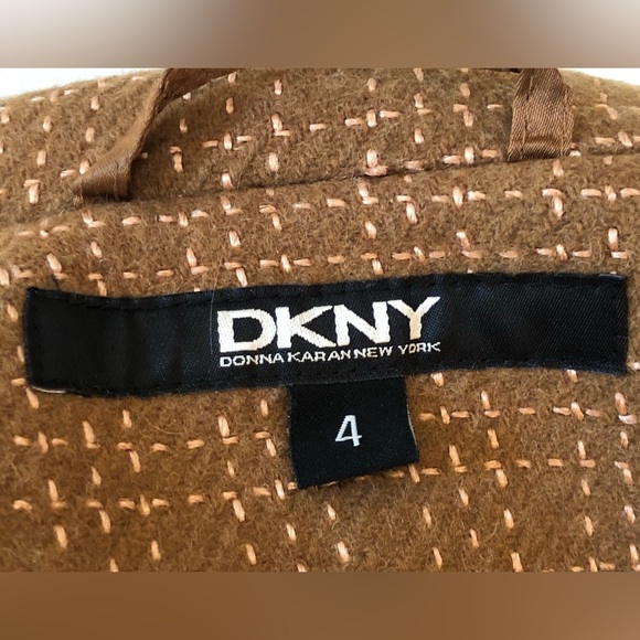 DKNY s4 camel wool bld-lined topcoat Subtle check pattern in Lt pink Beautiful! - Picture 3 of 6